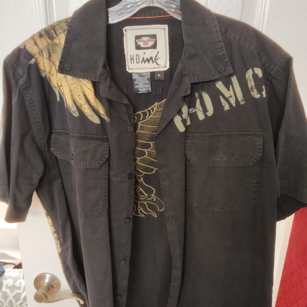 Harley-Davidson Black and Gold Winged Shirt